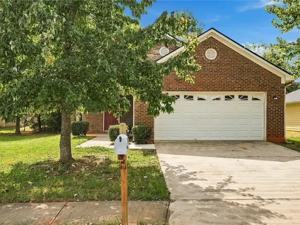 496 Cathedral Dr, McDonough, GA 30253