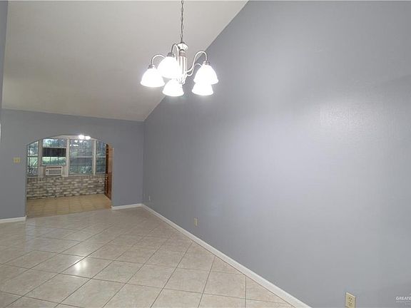 5th image of 1506 River Bend Dr