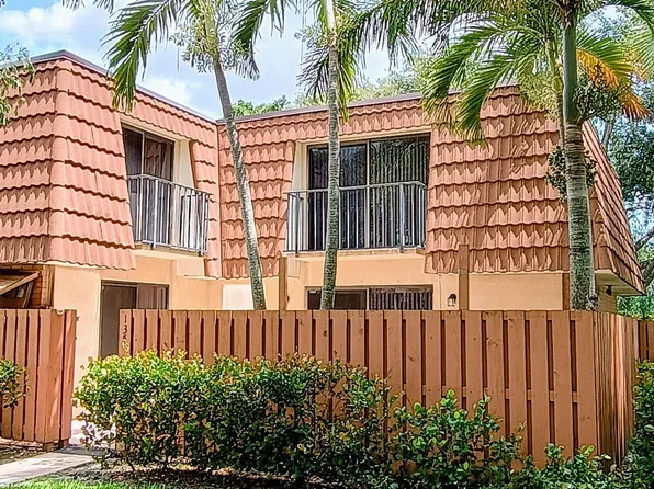 135 Heritage Way, West Palm Beach, FL 33407