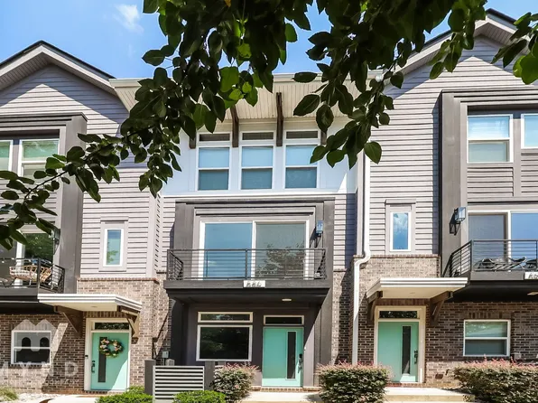 586 W End Dr, Charlotte, NC 28208