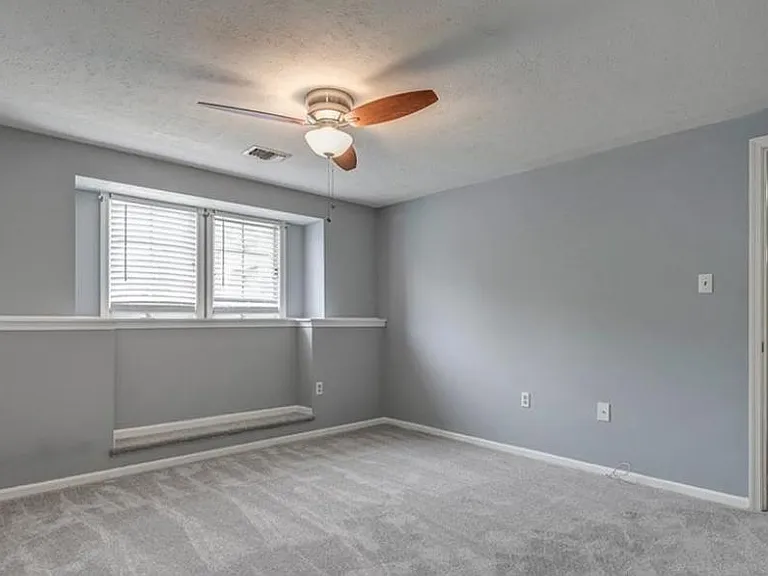 7600 Portadown Ct — Photo 16