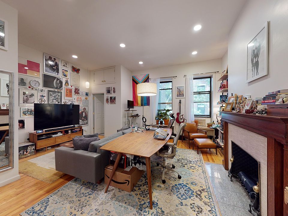 1st image of 323 W 82nd St APT 3B