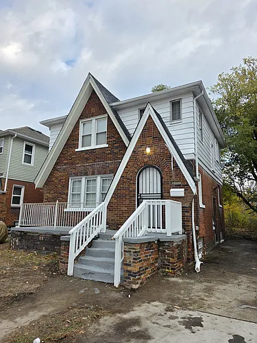 16688 Turner St Photo 1
