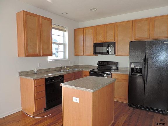 4th image of 338 Mesa Ln