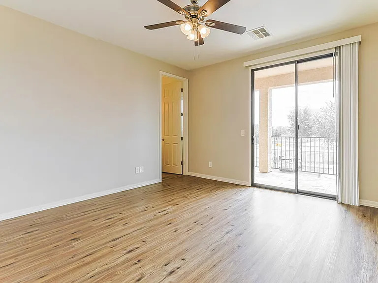2172 E Pima Ave — Photo 8