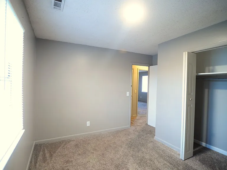 4524 Bonnell Dr NW — Photo 3