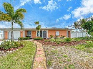 1514 Pamela St, Nokomis, FL 34275