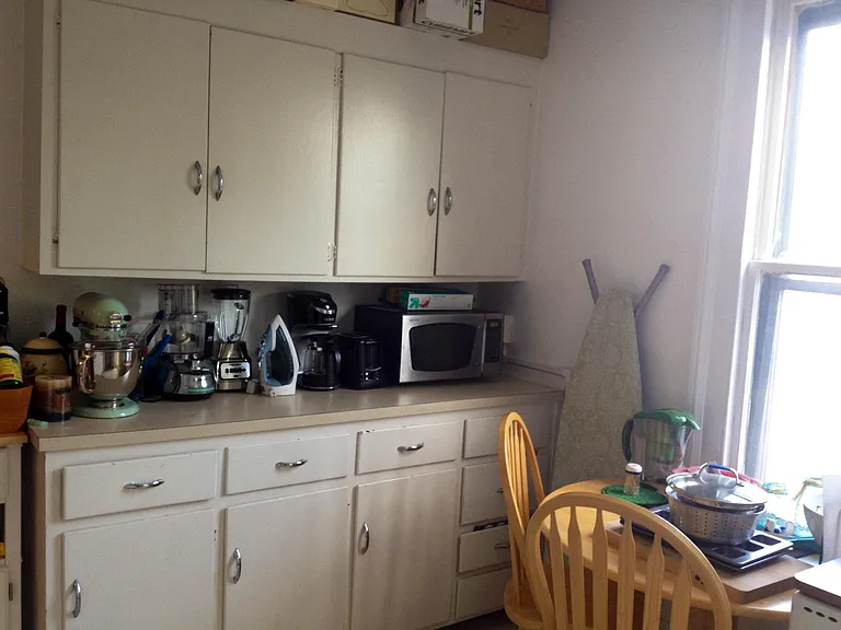 Eat in Kitchen, Pantry