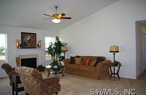 3rd image of 740 Willow Spring Hill Dr