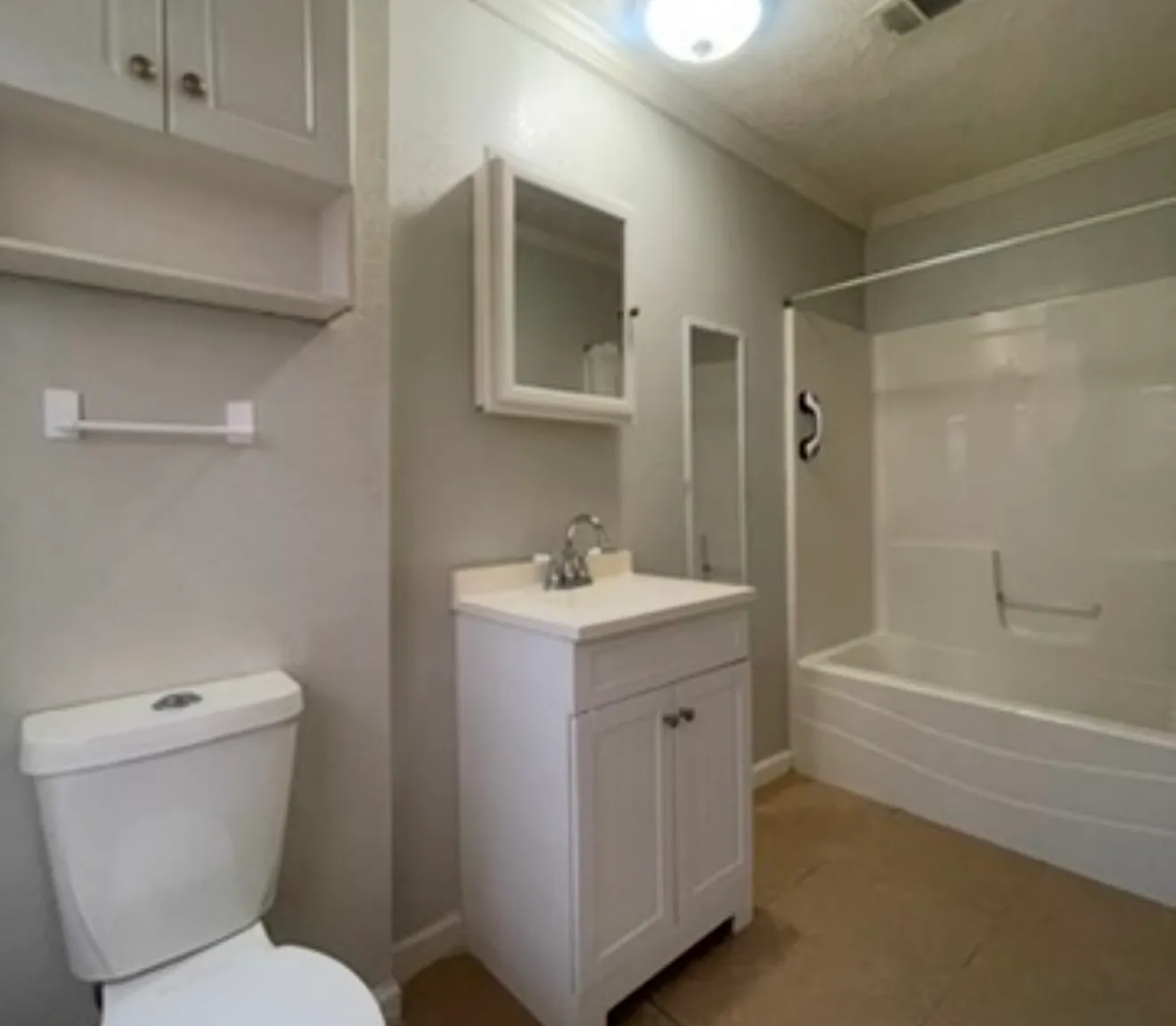 2052 North Robison Road - 1 — Photo 2