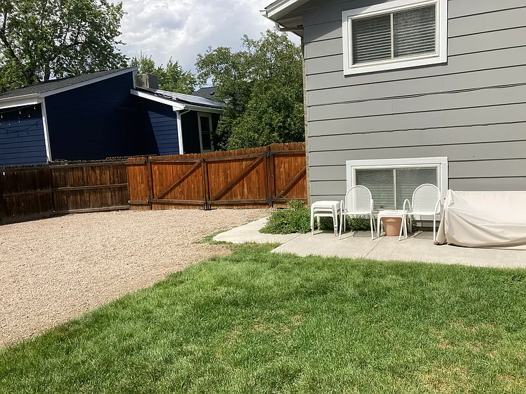 10526 W Lambuth Pl — Photo 6