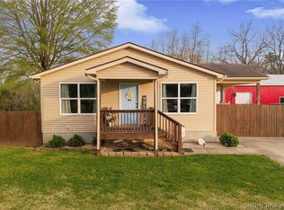 616 Castetter Rd, Henryville, IN