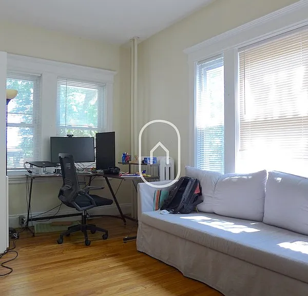 209 Winchester St #1 — Photo 7