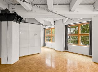 1420 NW Lovejoy St APT 201, Portland, OR 97209