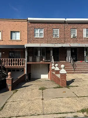 217 Seneca Avenue 