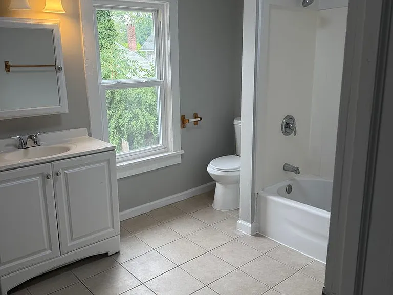 217 Abbey Ln — Photo 17