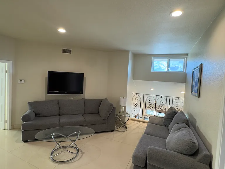 Upstairs Lounge