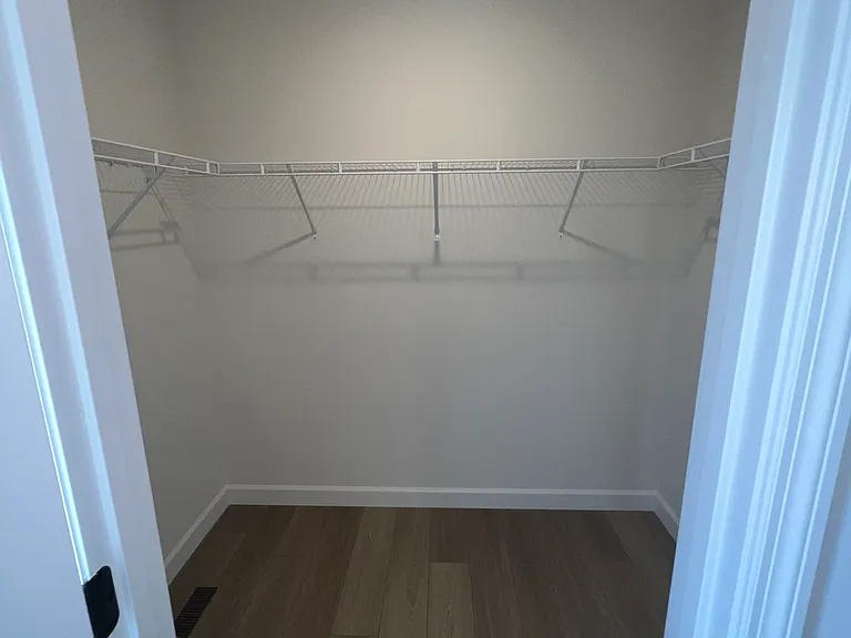 7907 Mexico Rd — Photo 24