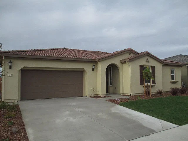 Whitney Ranch area 4 bedroom — Photo 2
