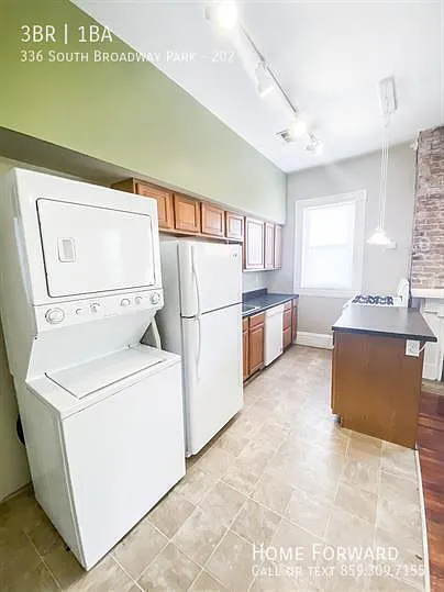 336 S Broadway Park #202 — Photo 16