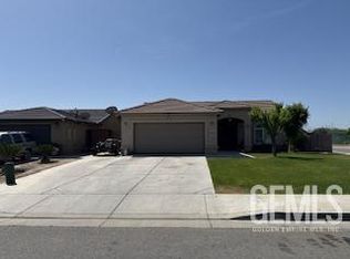 303 Vancluse Bay Dr, Bakersfield, CA 93307