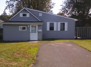 231 Dale St, Chicopee, MA 01020