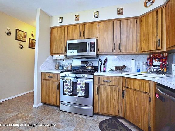5th image of 254 Cortelyou Ave