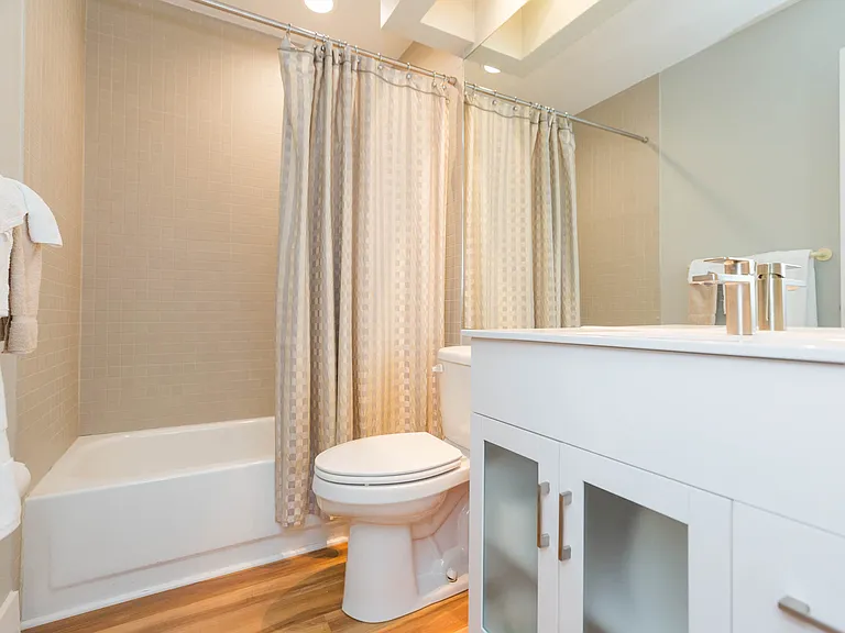 2020 W Dekle Ave #C — Photo 65