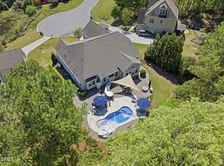 377 Farnleigh Dr, Chapel Hill, NC 27517