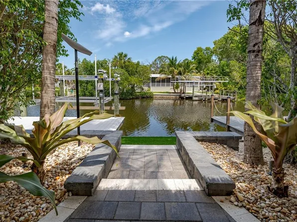 13379 Snook CIR, NAPLES, FL 34114