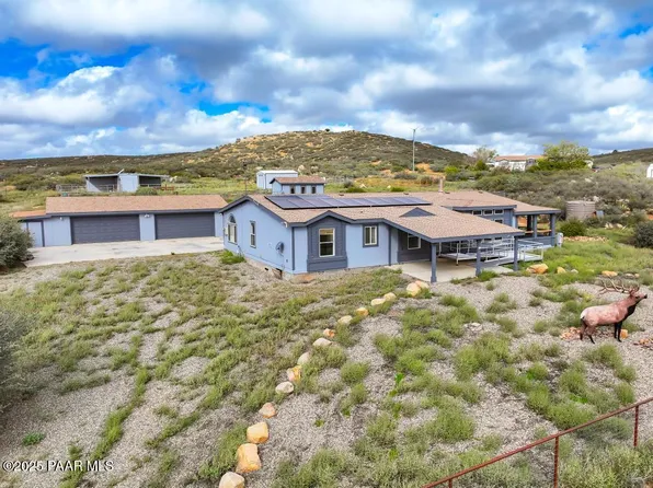 670 N Old Coach Trl, Dewey, AZ 86327