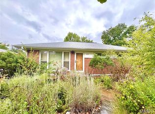 8737 Villa Crest Dr, Saint Louis, MO