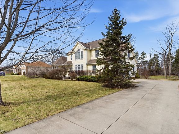 3rd image of 25684 Tryon Rd