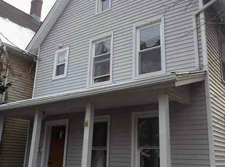 12 6th St, Derby, CT 06418