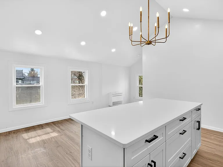 120 Normal Ave #4 — Photo 3