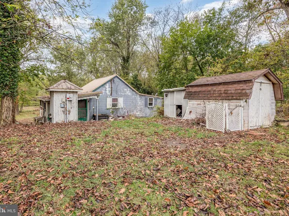 133 Channel Dr, Carlisle, PA 17013