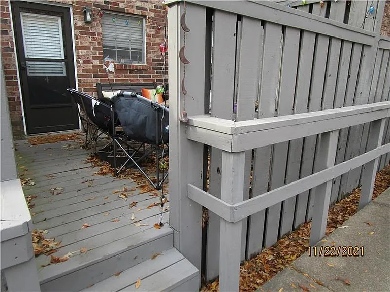 1235 Riverside Dr #F6 — Photo 29