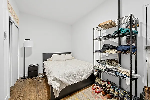 Rented by Compass | media 10