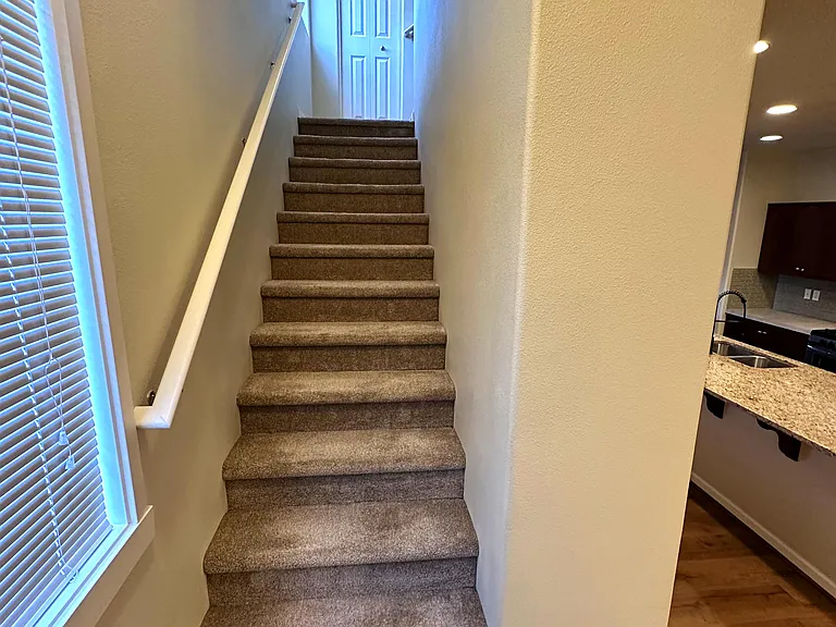 119 NE 80th Ave — Photo 8