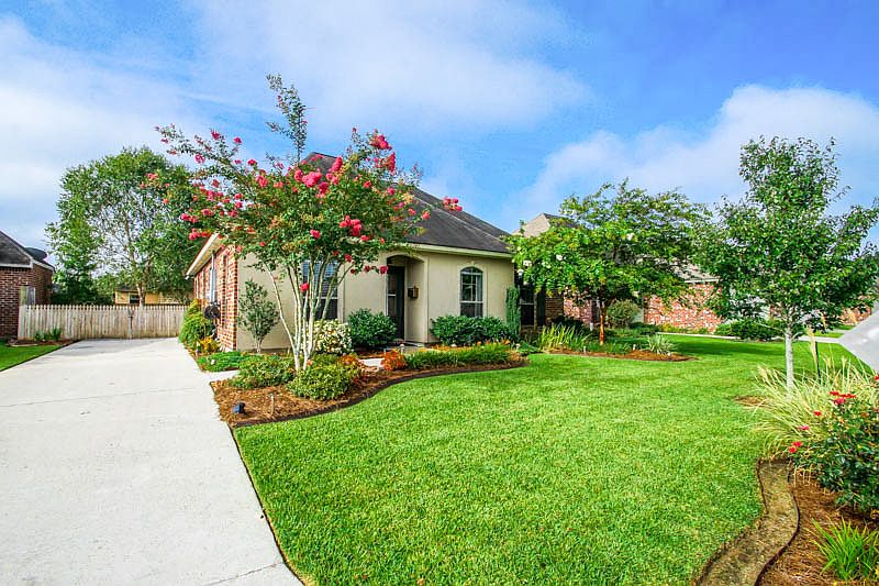 1st image of 40361 Crestridge Dr