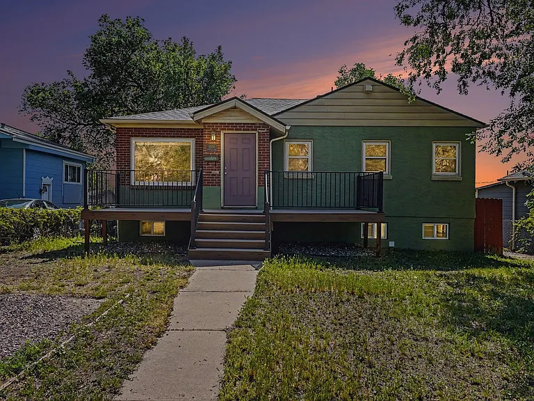 5050 Lincoln St — Photo 23