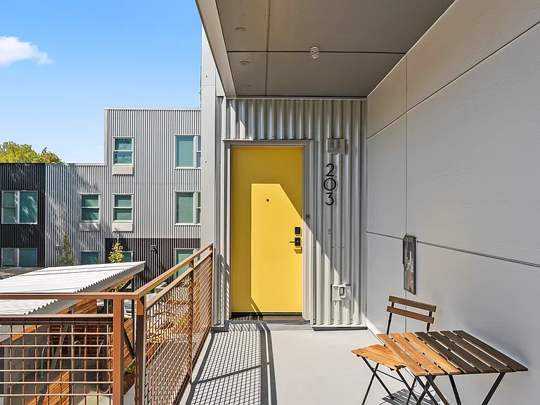 1221 C St — Photo 35