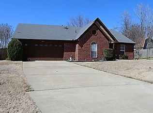 9205 Triple Crown Loop N, Southaven, MS 38671