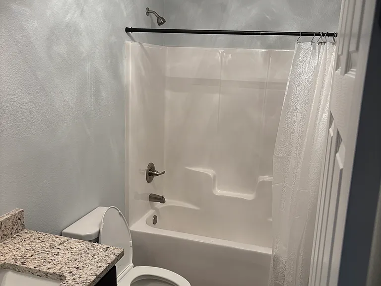 3860 Chesterfield Ln — Photo 9