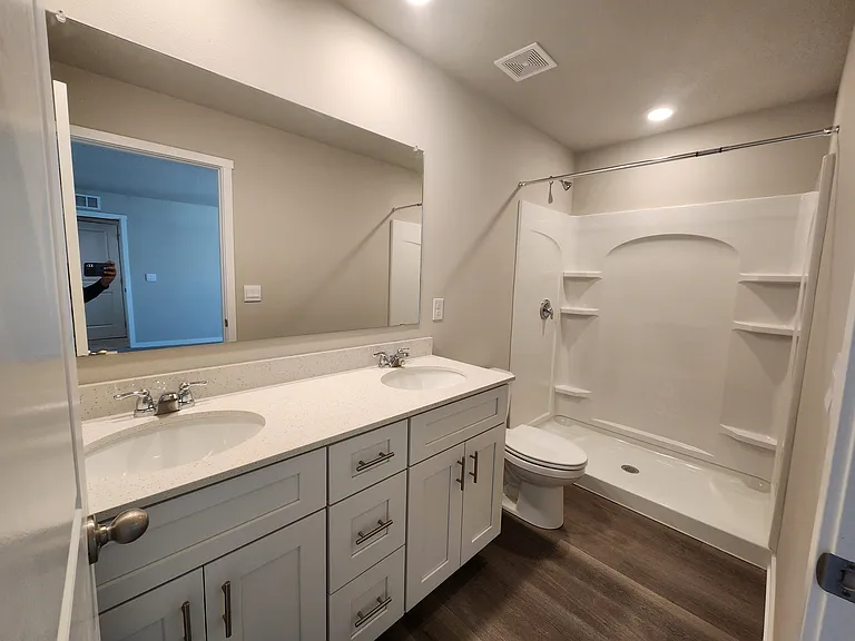 20511 Margo St — Photo 17
