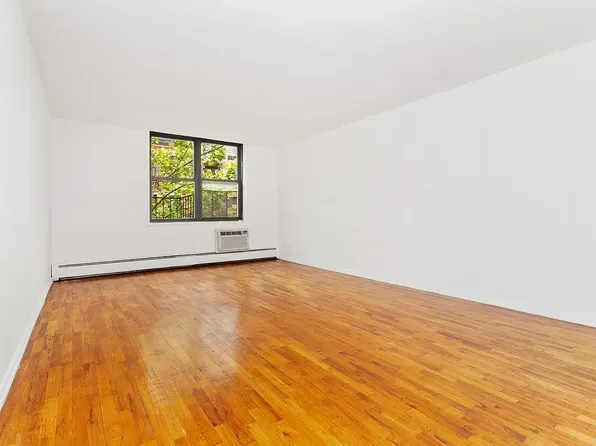 229 East 29th Street image 1 of 6