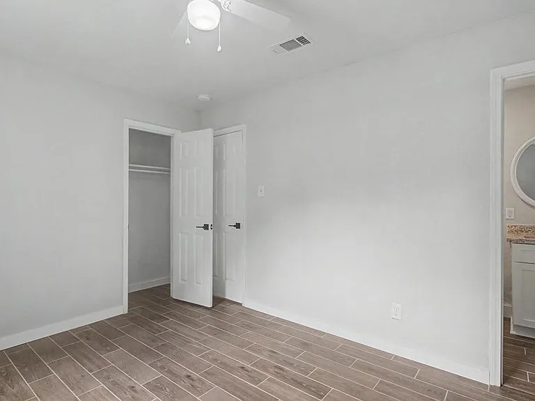 108 Phylis Dr — Photo 17