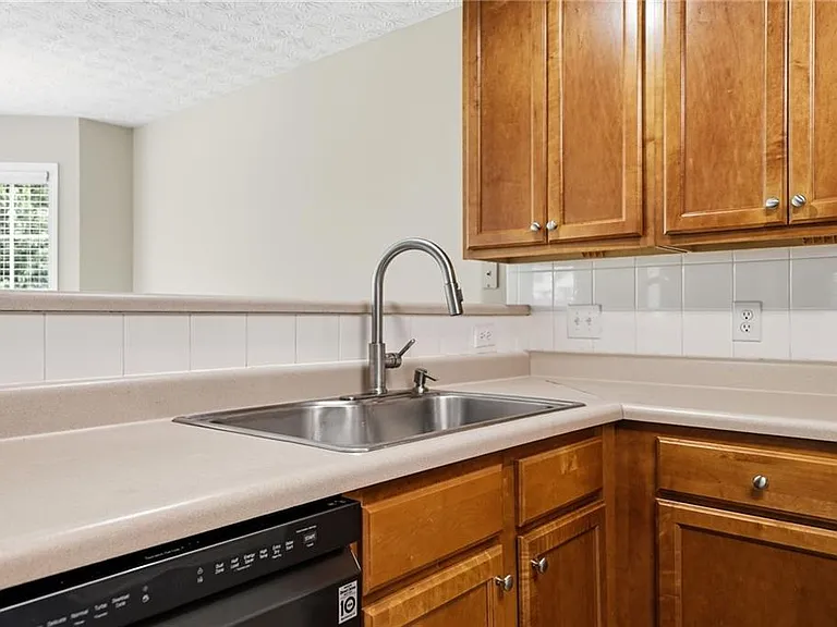 4408 Webb Meadows Dr — Photo 7