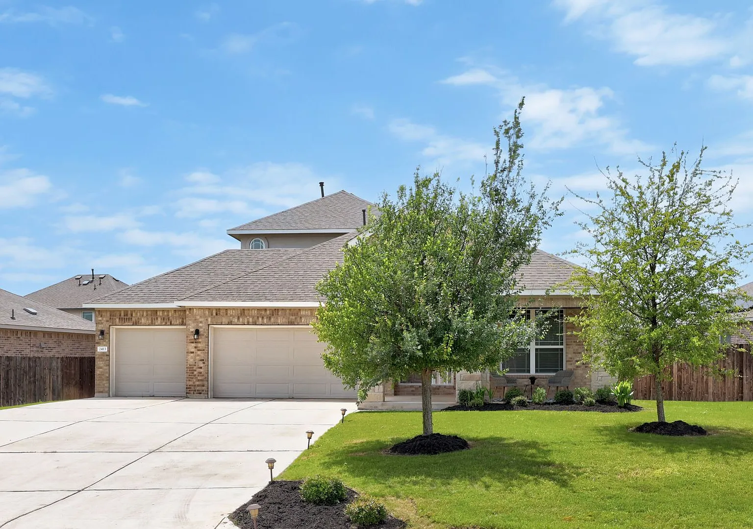 2413 Star Hill Ranch Rd Georgetown, TX 78628 — Photo 2