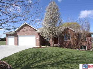 1601 Doyle Ln, Beatrice, NE 68310